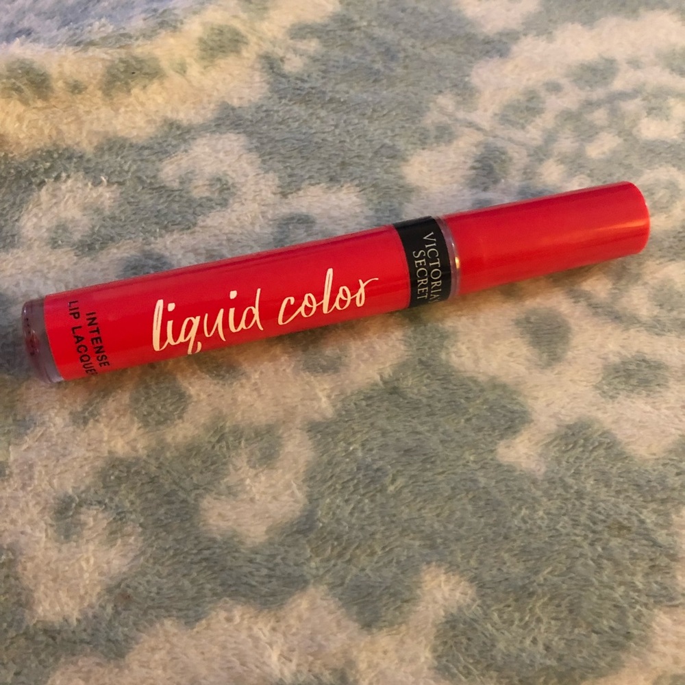 vs liquid color NUGHtY